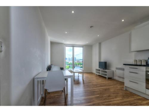 Stunning & Spacious 2br Apartment In Mediacityuk