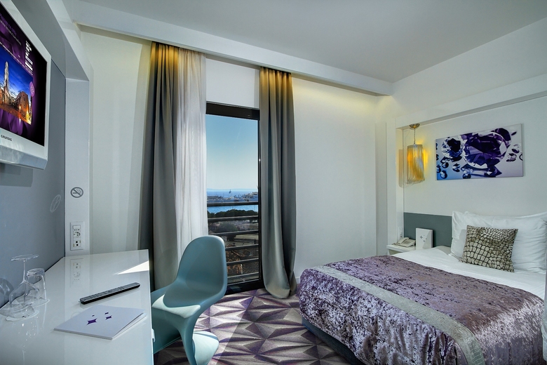Hotel Luxe