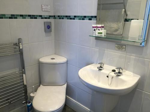 Hostal Kenmore Guest House