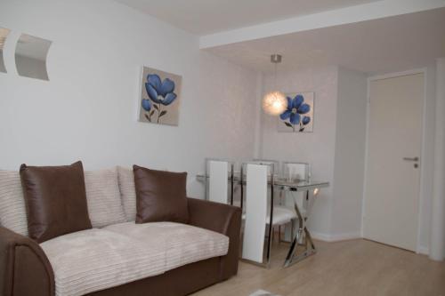 Liverpool City Waterfront Apartment