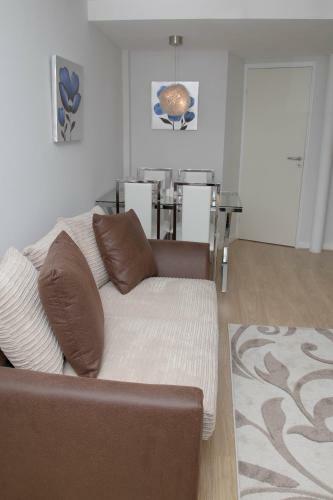 Liverpool City Waterfront Apartment