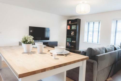 Vauxhall Apartment