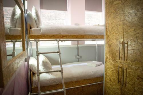 Albergue Sleep Eat Love