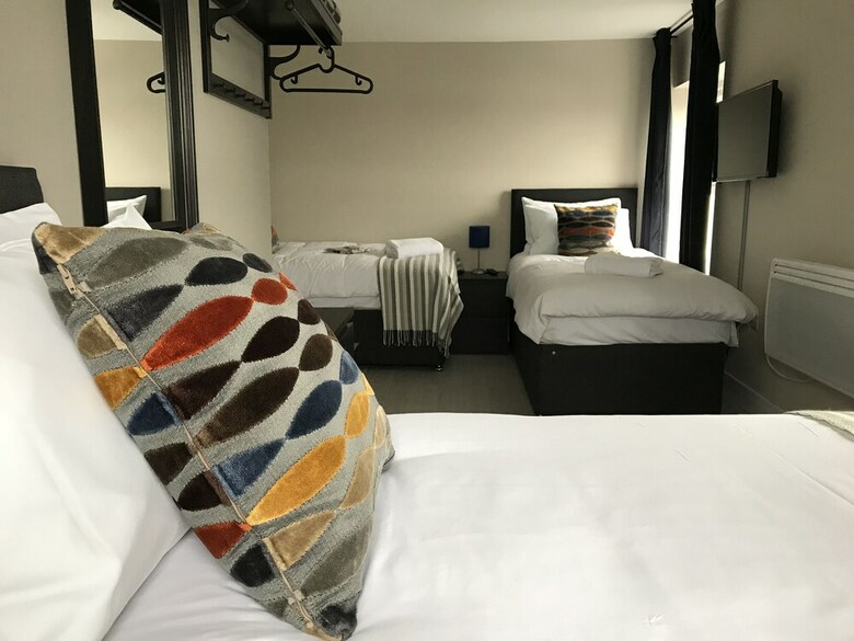 Albergue Dockside Lodge (ensuite Rooms)