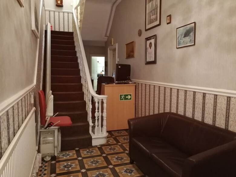 Overton Villa Hotel