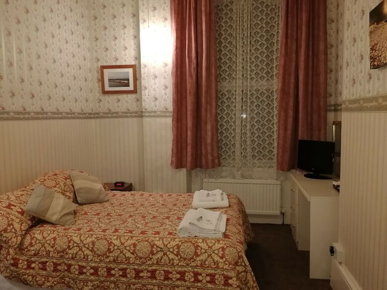 Overton Villa Hotel
