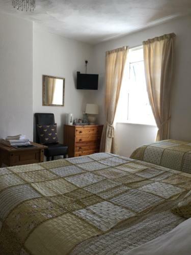 Hostal Astonwood Hotel