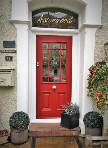 Hostal Astonwood Hotel