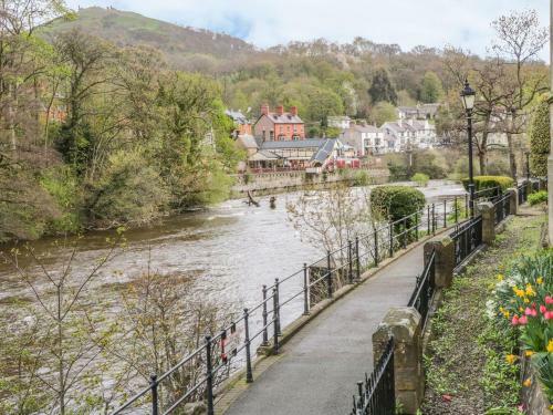The Nest, Llangollen