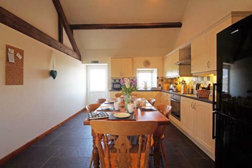 Bythynnod Lleuddad Cottages
