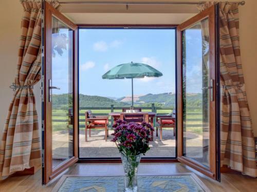 Holiday Home Dinas Y Gadair