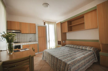 Hotel Sairon Club Village
