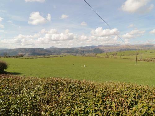 Tai Candryll, Llanrwst