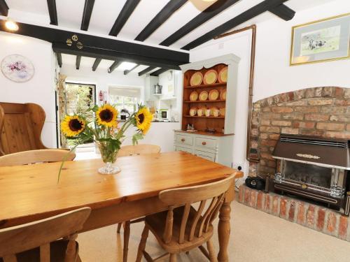Crooked Cottage, York