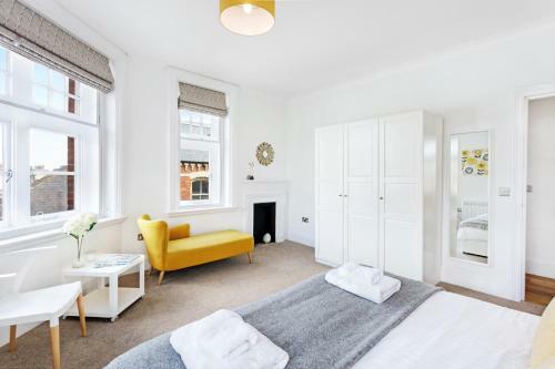 Bank Chambers Apartments