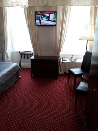 Langport Arms Hotel