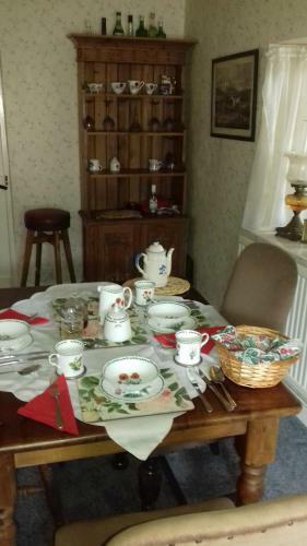 Hills Farm B&B Laugharne
