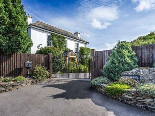 Penlaurel, Launceston