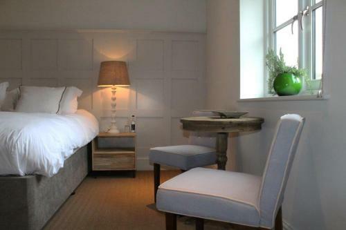 Hotel Five Alls