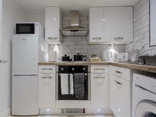 Shaftesbury Apartment