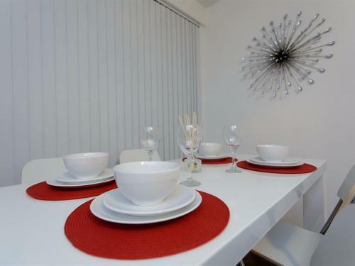 Shaftesbury Apartment