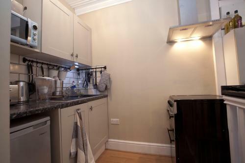 Two Bedroom Luxury Apartment By Town Hall