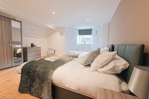 St James House Apartments