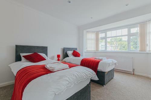 Oakwell House