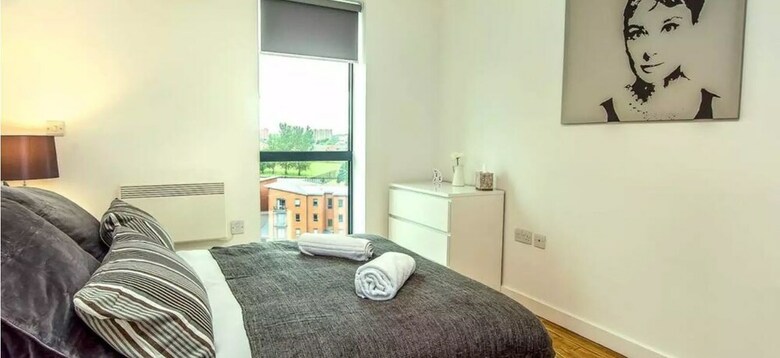 Leeds Urban Square Apartments