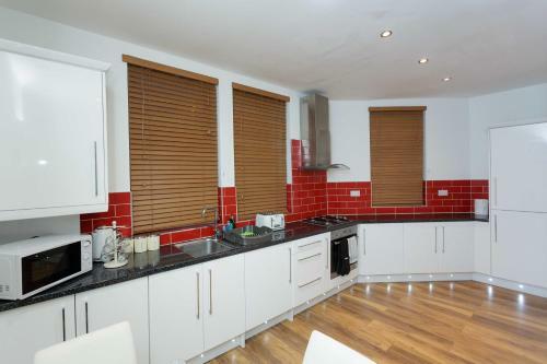 Select Service Apartments