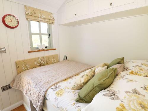 The Laburnum Retreat, Leek