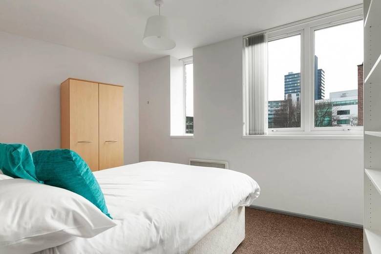 Sparkling Clean 2br City Centre Apartment