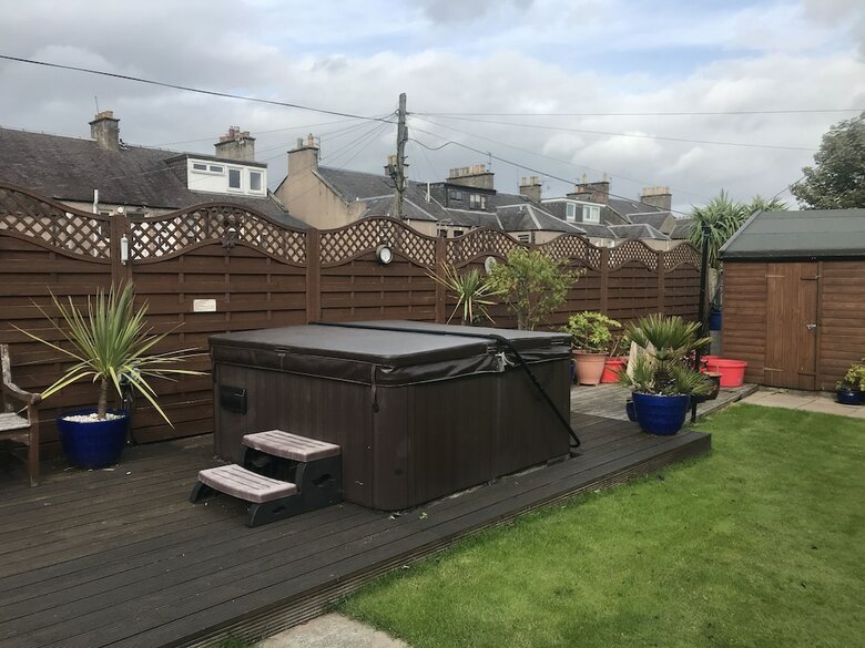 Hostal Dunclutha Guest House