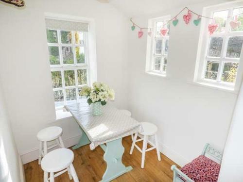 Bridge End Cottage, Carnforth