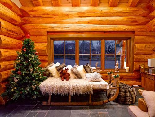 Caledonian Cabin