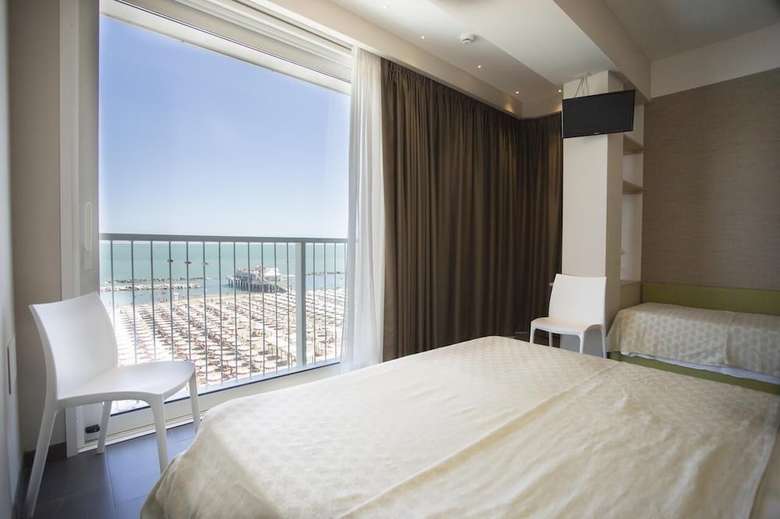 Hotel Excelsior