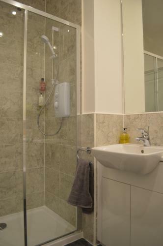 Apartment 27 & 39 Hedgefield House