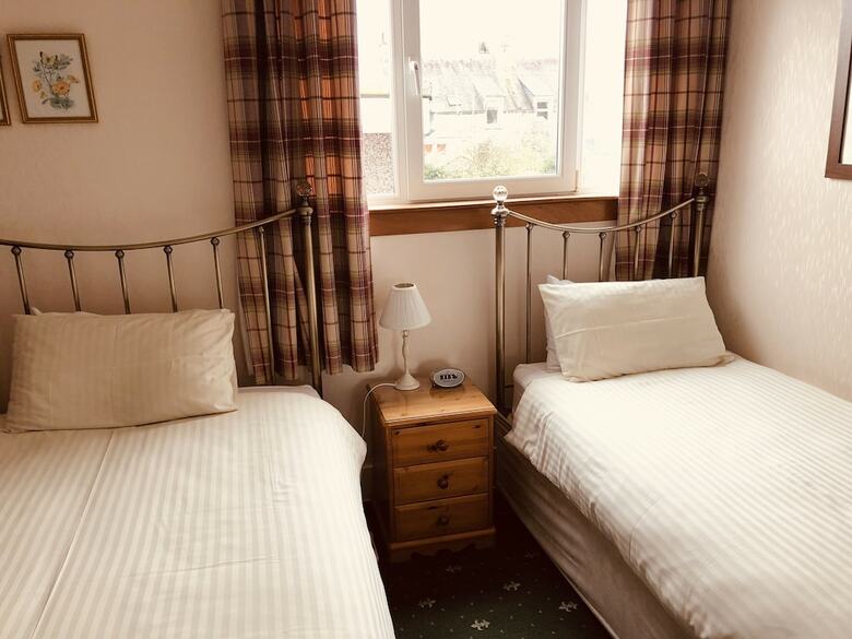 Hostal Abermar Guest House