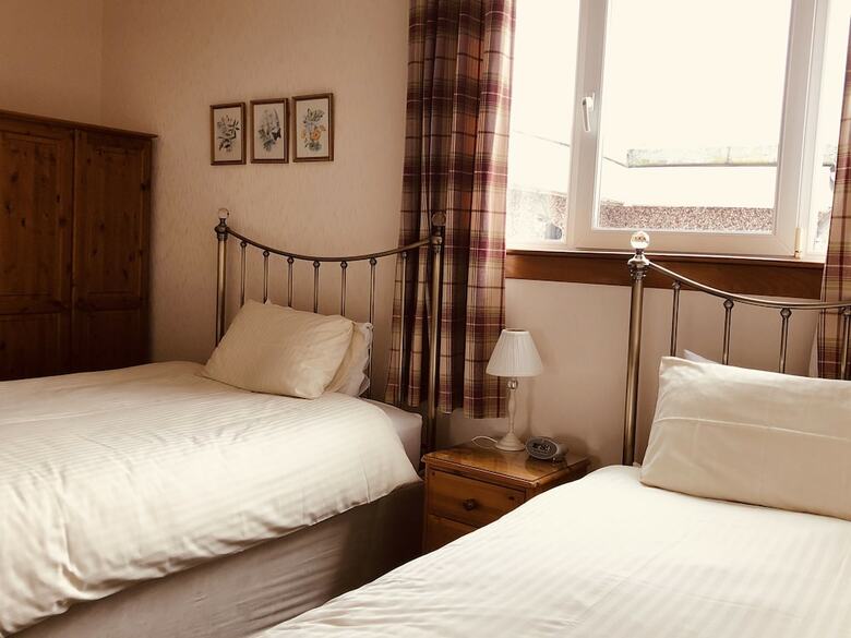 Hostal Abermar Guest House