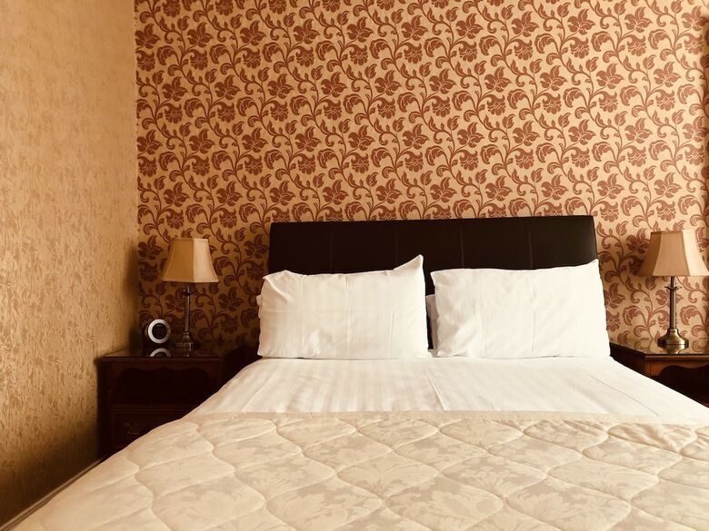 Hostal Abermar Guest House