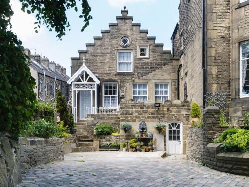 Curiosity Cottage, Keighley