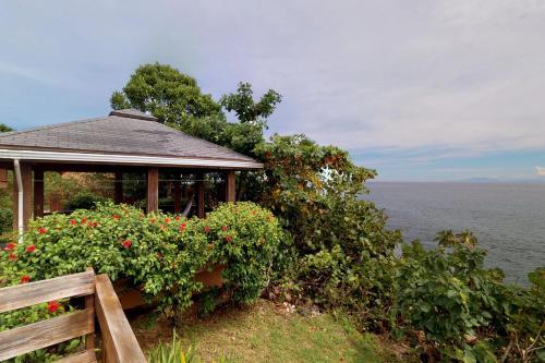 Villa Far Tortuga