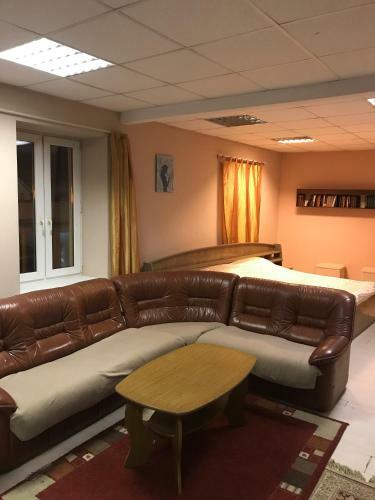 Hotel Apartments Londa Jomas 66