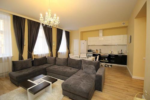 New Luxury Apartment With Two Bathrooms