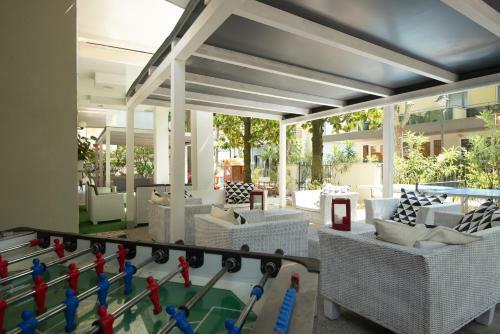 Hotel Carillon