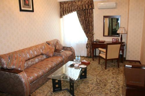 Hotel Zargaron Plaza