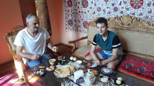 "khiva Atabek" B&B