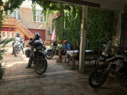 Hostal Fayz Guest House 2