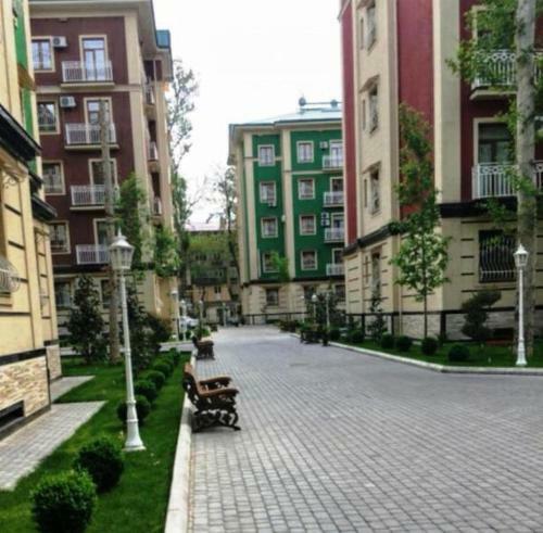 Green City Apartment
