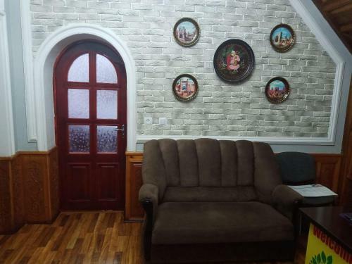 Hostal "chinara" Guest House